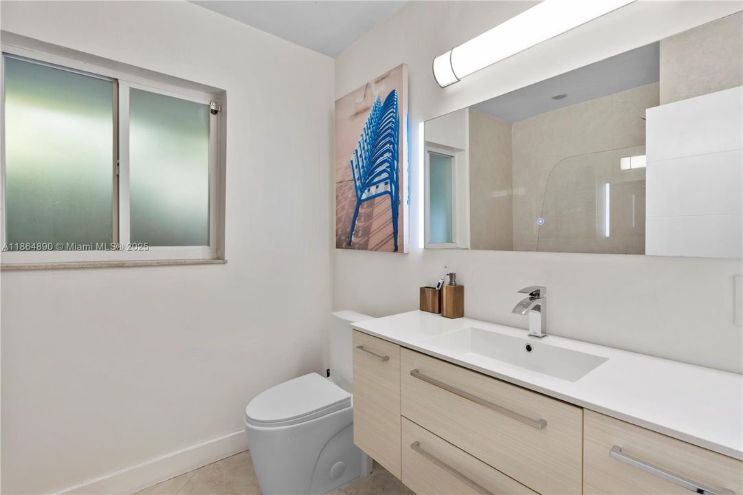 Active With Contract: $3,295,000 (3 beds, 2 baths, 2569 Square Feet)