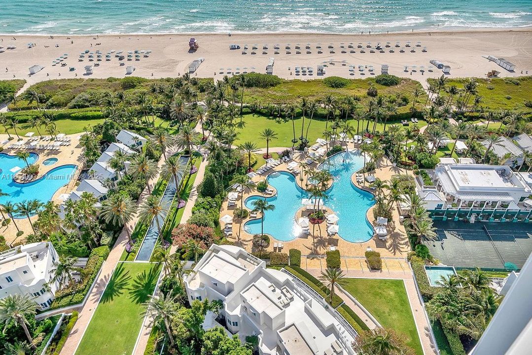 待售: $6,350,000 (2 贝兹, 2 浴室, 1595 平方英尺)