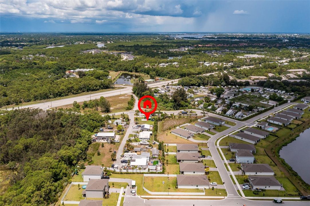 На продажу: $99,900 (0.13 acres)