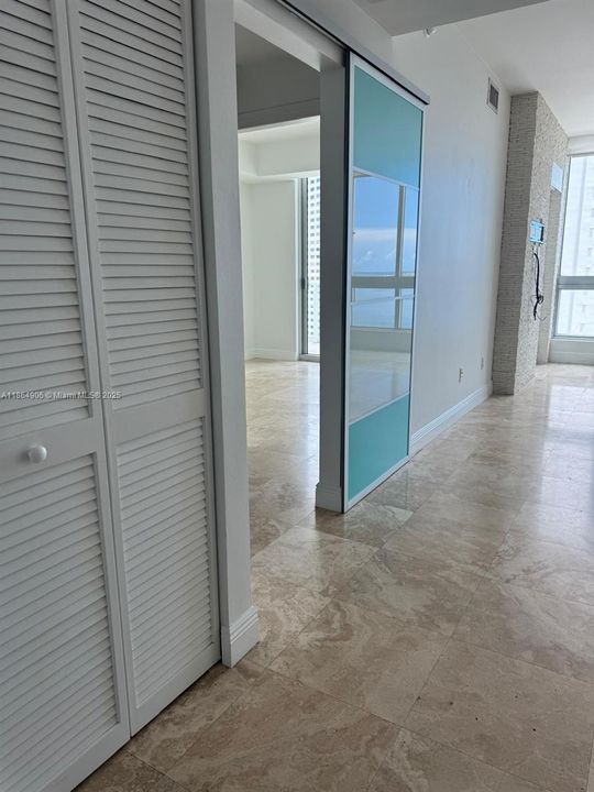 В аренду: $4,300 (2 спален, 2 ванн, 1006 Квадратных фут)