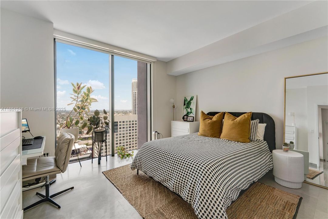 待售: $1,049,000 (2 贝兹, 2 浴室, 1393 平方英尺)