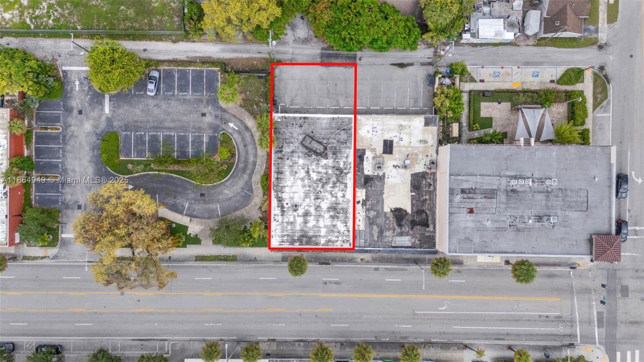 合同活跃: $2,000,000 (0 贝兹, 0 浴室, 0 平方英尺)