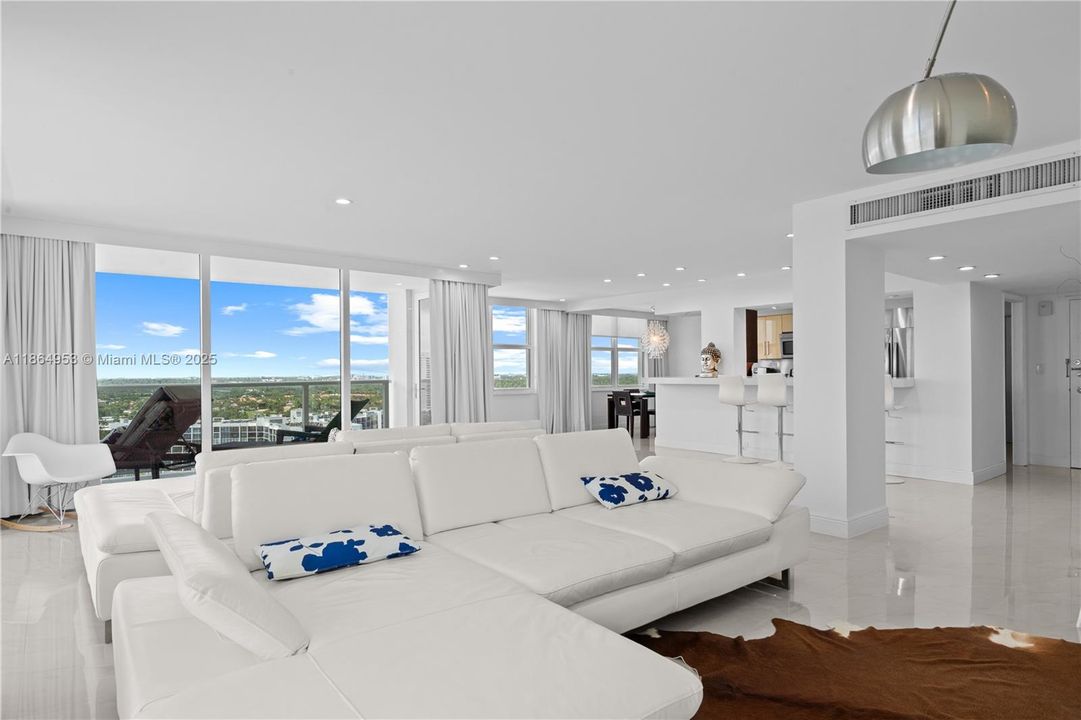 For Sale: $899,900 (2 beds, 2 baths, 1877 Square Feet)