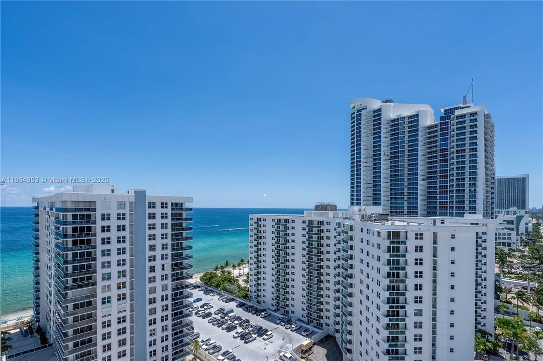 For Sale: $899,900 (2 beds, 2 baths, 1877 Square Feet)