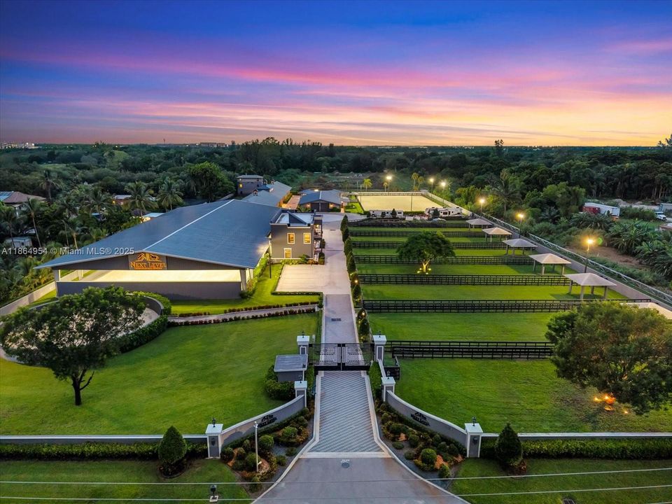 En Venta: $9,000,000 (8 camas, 5 baños, 6380 Pies cuadrados)