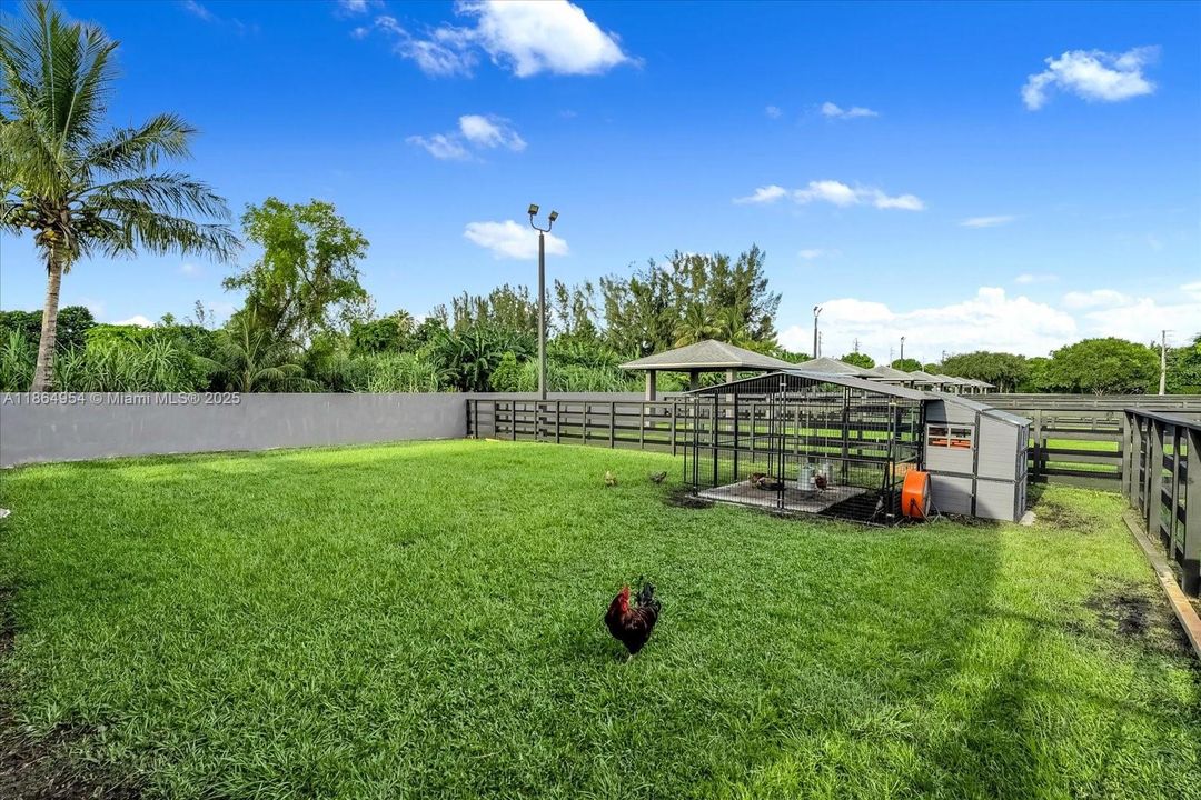 En Venta: $9,000,000 (8 camas, 5 baños, 6380 Pies cuadrados)