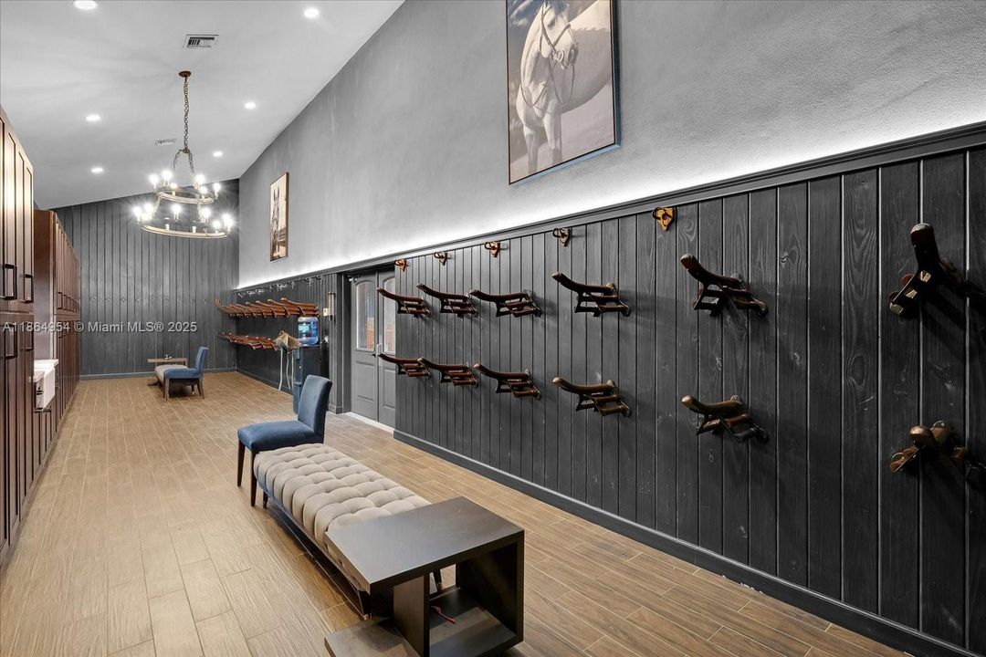 En Venta: $9,000,000 (8 camas, 5 baños, 6380 Pies cuadrados)