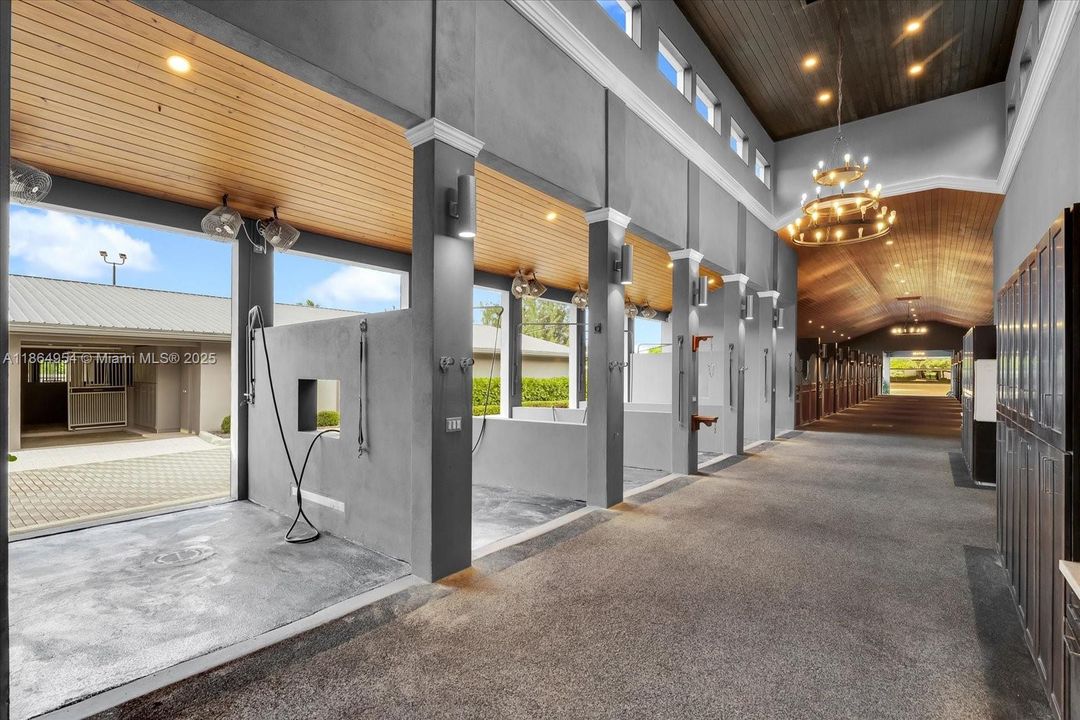 En Venta: $9,000,000 (8 camas, 5 baños, 6380 Pies cuadrados)