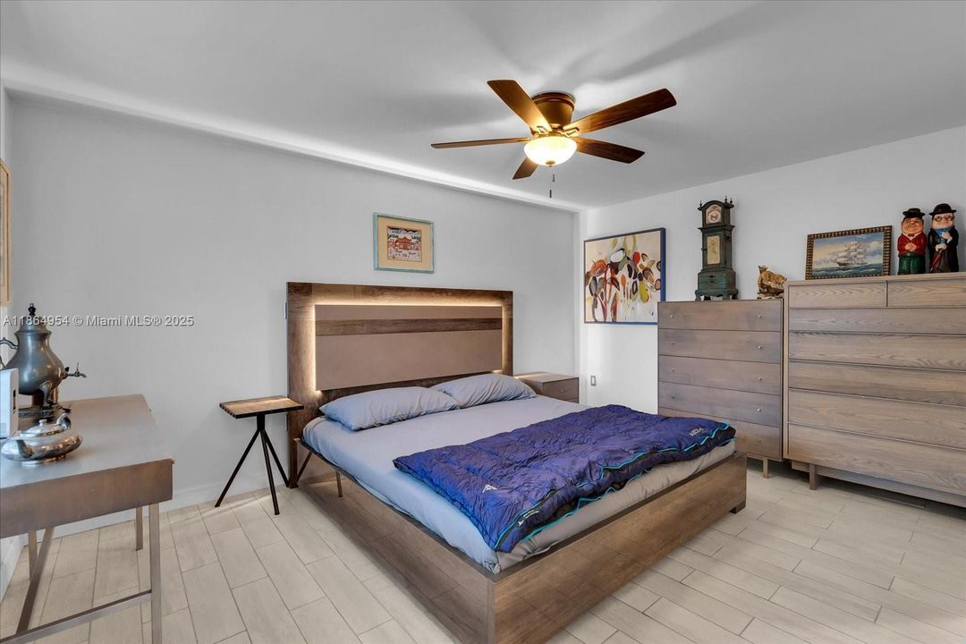 En Venta: $9,000,000 (8 camas, 5 baños, 6380 Pies cuadrados)