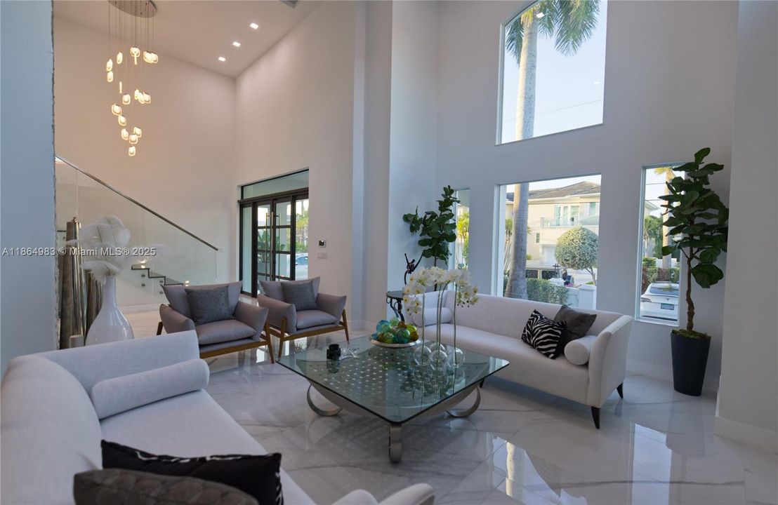 For Sale: $5,600,000 (6 beds, 6 baths, 4773 Square Feet)