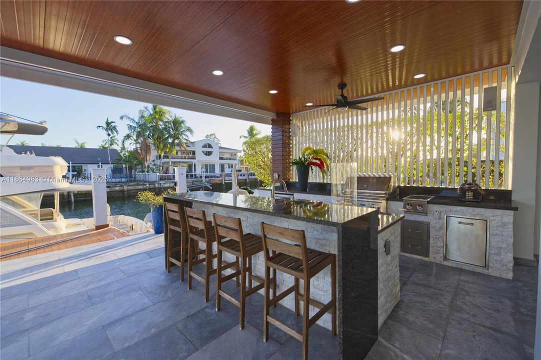 For Sale: $5,600,000 (6 beds, 6 baths, 4773 Square Feet)