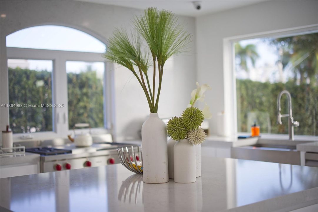 For Sale: $5,600,000 (6 beds, 6 baths, 4773 Square Feet)