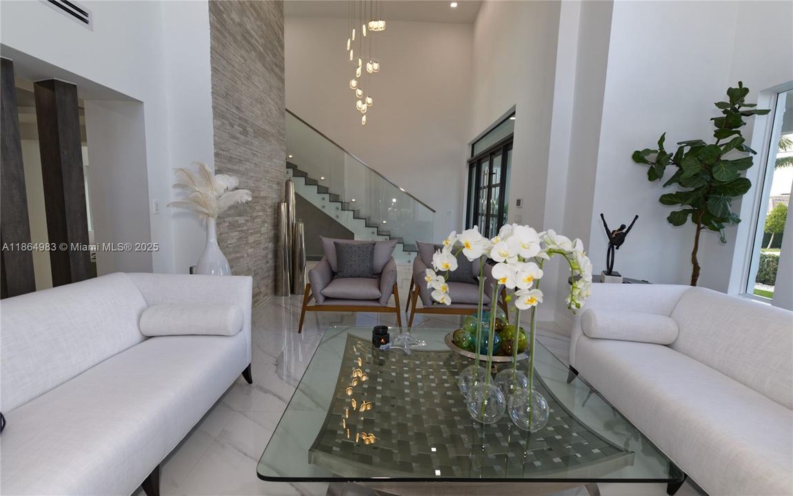 For Sale: $5,600,000 (6 beds, 6 baths, 4773 Square Feet)