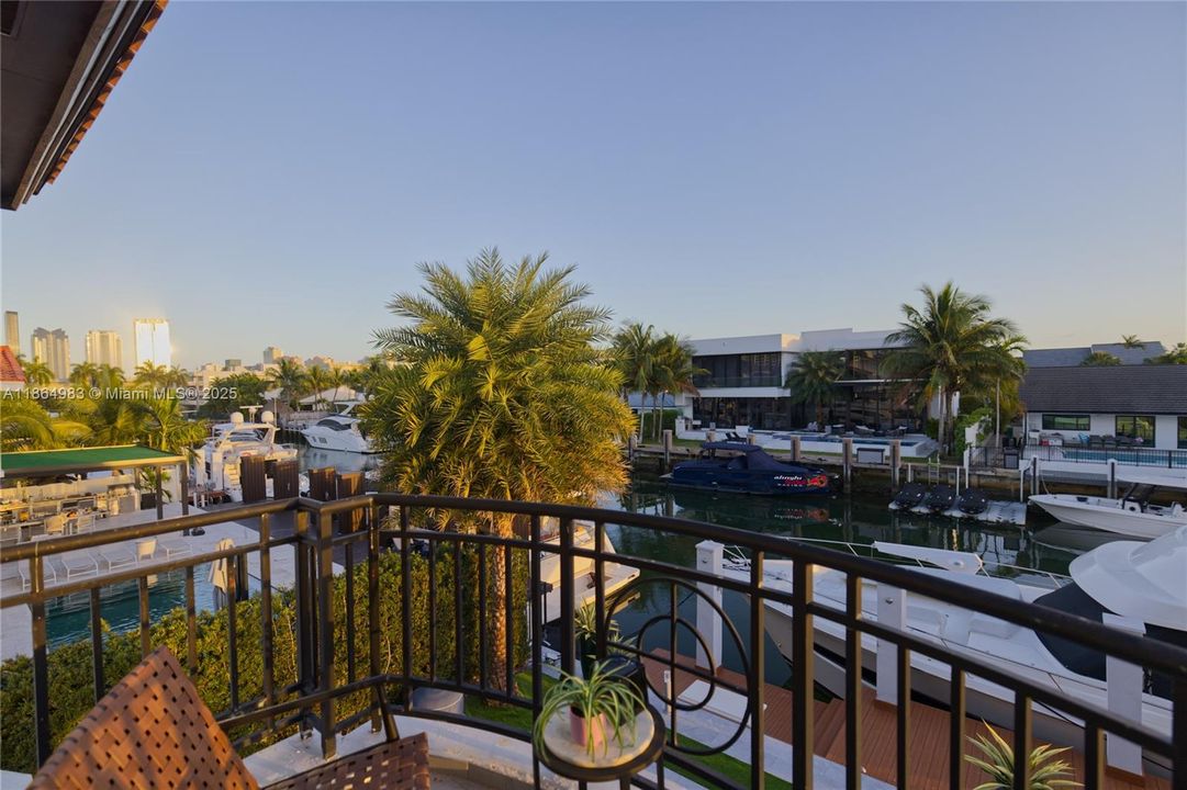 For Sale: $5,600,000 (6 beds, 6 baths, 4773 Square Feet)