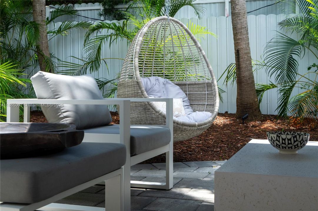 待售: $3,997,000 (5 贝兹, 5 浴室, 3962 平方英尺)