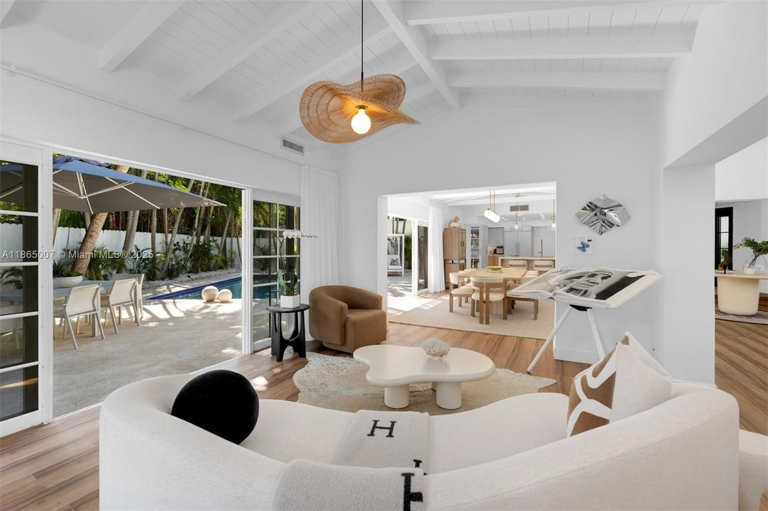 待售: $3,997,000 (5 贝兹, 5 浴室, 3962 平方英尺)