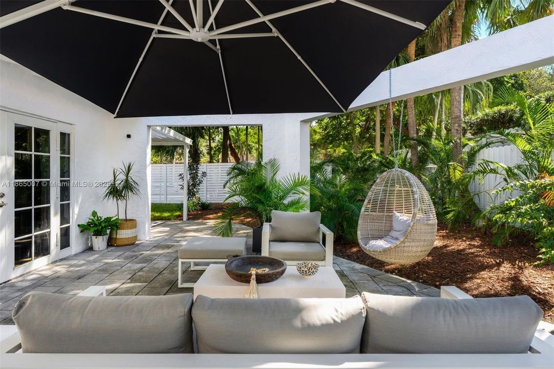 待售: $3,997,000 (5 贝兹, 5 浴室, 3962 平方英尺)