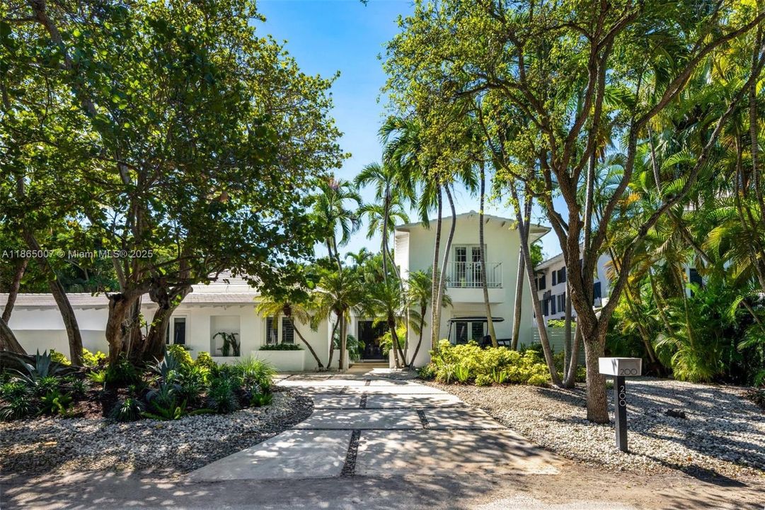 待售: $3,997,000 (5 贝兹, 5 浴室, 3962 平方英尺)