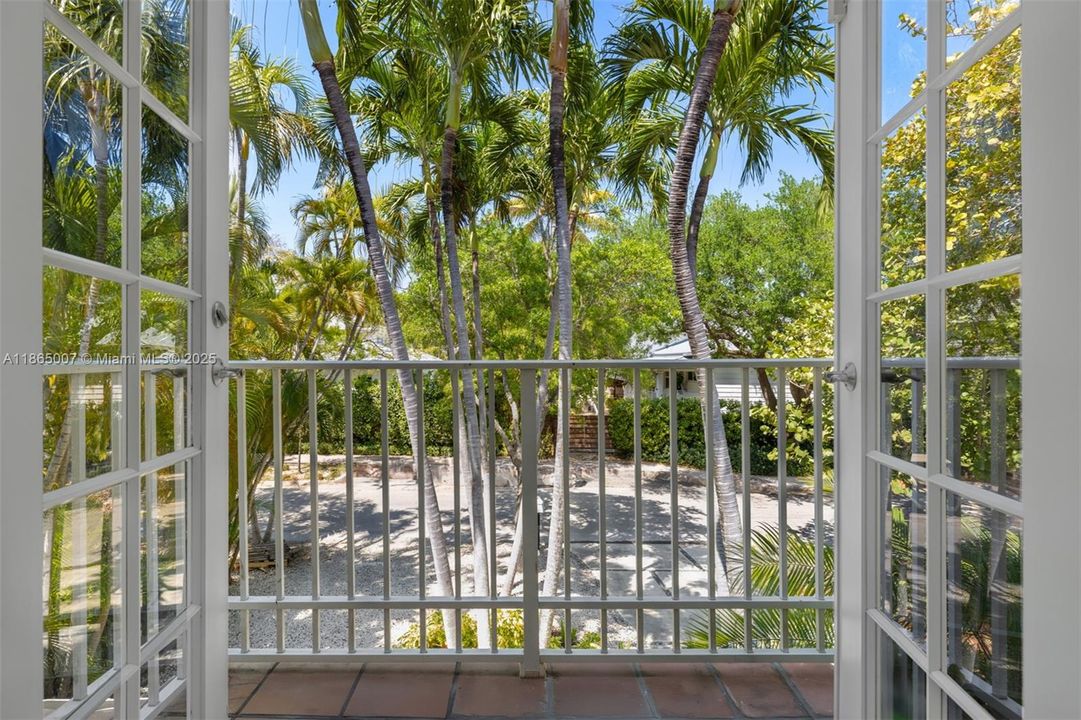 待售: $3,997,000 (5 贝兹, 5 浴室, 3962 平方英尺)