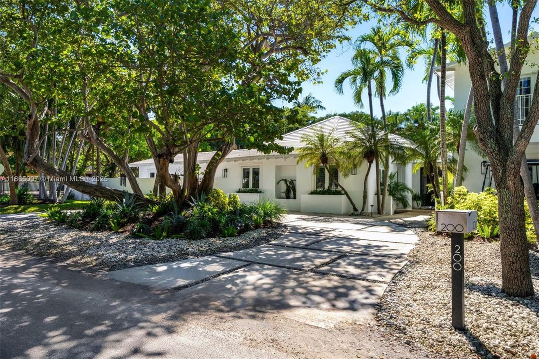 待售: $3,997,000 (5 贝兹, 5 浴室, 3962 平方英尺)