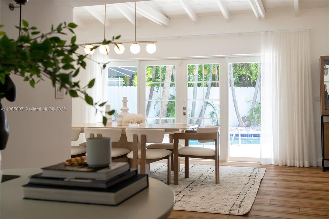 待售: $3,997,000 (5 贝兹, 5 浴室, 3962 平方英尺)