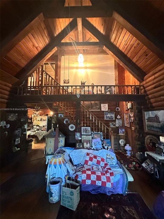 合同活跃: $399,900 (3 贝兹, 2 浴室, 1601 平方英尺)