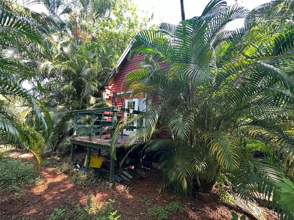 合同活跃: $399,900 (3 贝兹, 2 浴室, 1601 平方英尺)