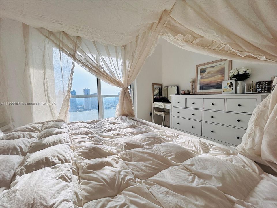 На продажу: $440,000 (1 спален, 1 ванн, 845 Квадратных фут)