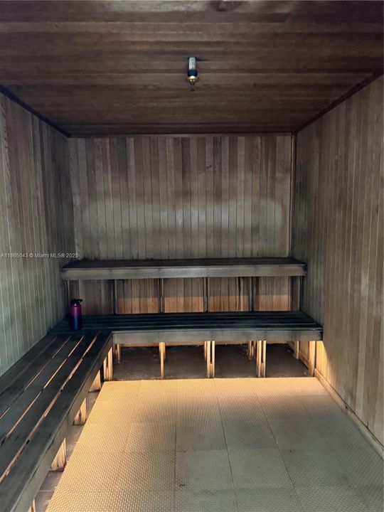 На продажу: $440,000 (1 спален, 1 ванн, 845 Квадратных фут)