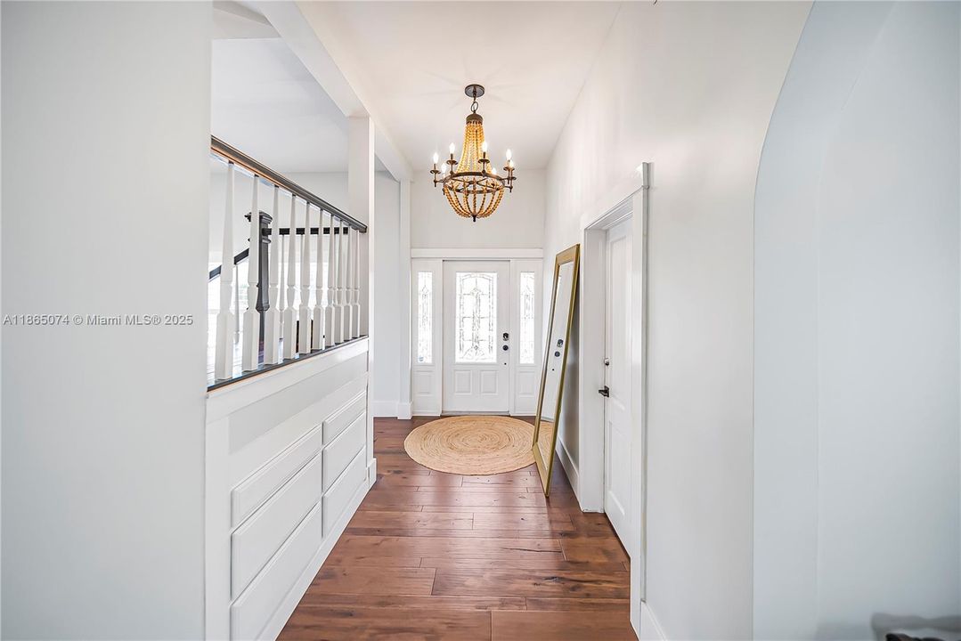 На продажу: $6,495,000 (5 спален, 4 ванн, 3385 Квадратных фут)