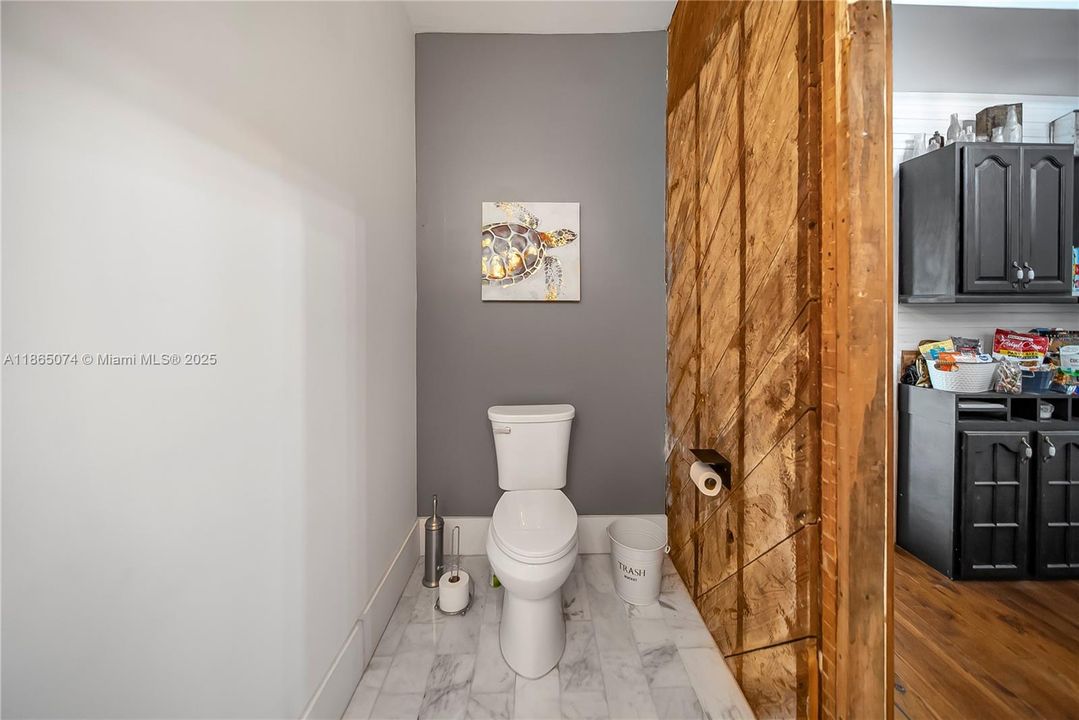 На продажу: $6,495,000 (5 спален, 4 ванн, 3385 Квадратных фут)