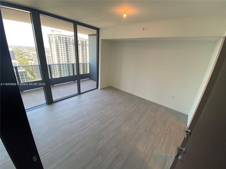 En Venta: $850,000 (1 camas, 1 baños, 839 Pies cuadrados)
