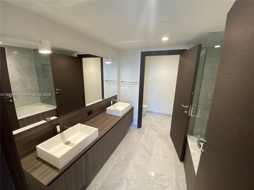 En Venta: $850,000 (1 camas, 1 baños, 839 Pies cuadrados)