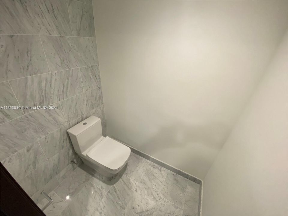 En Venta: $850,000 (1 camas, 1 baños, 839 Pies cuadrados)