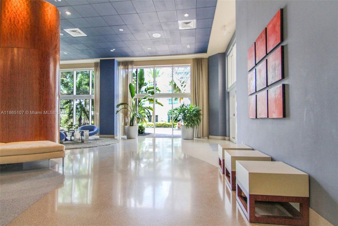 For Sale: $2,899,000 (3 beds, 2 baths, 1761 Square Feet)