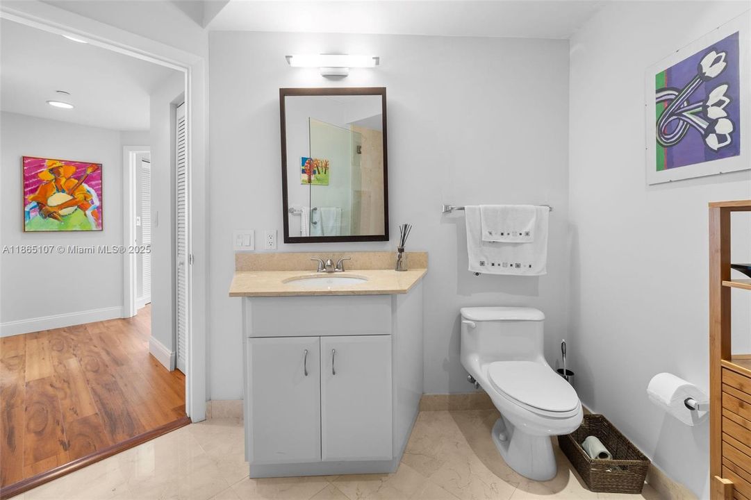 For Sale: $2,899,000 (3 beds, 2 baths, 1761 Square Feet)