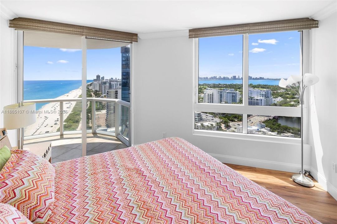 For Sale: $2,899,000 (3 beds, 2 baths, 1761 Square Feet)