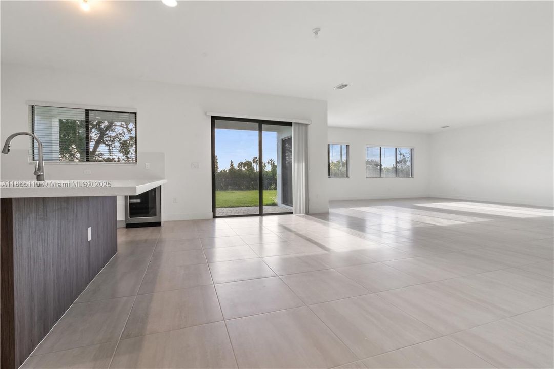 En Renta: $13,000 (4 camas, 3 baños, 4141 Pies cuadrados)