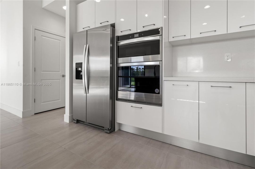 En Renta: $13,000 (4 camas, 3 baños, 4141 Pies cuadrados)