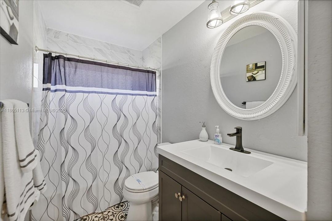 出租: $2,000 (3 贝兹, 2 浴室, 0 平方英尺)