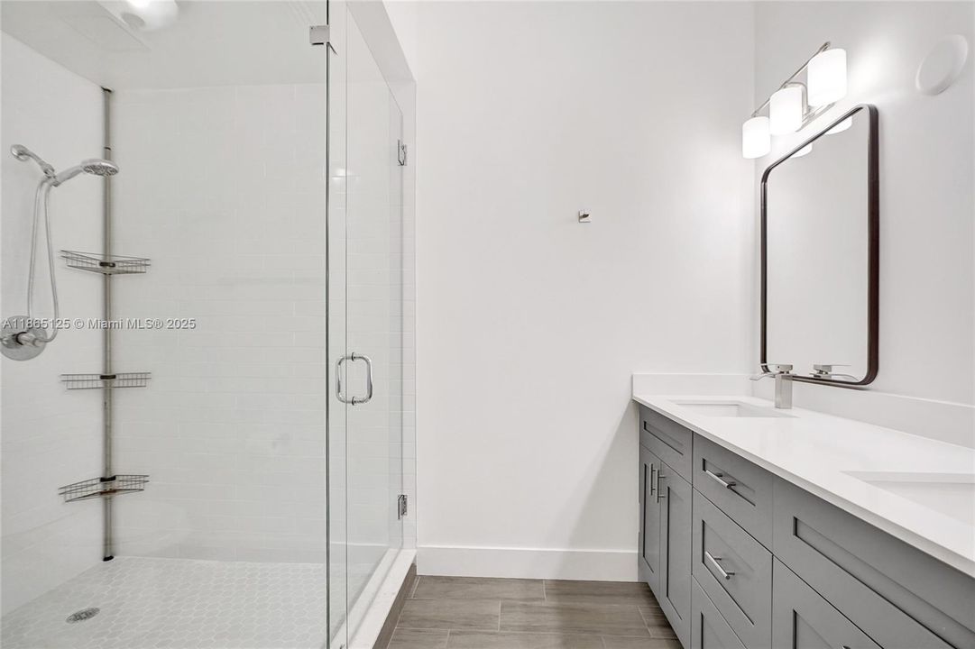 Active With Contract: $3,000 (3 beds, 2 baths, 1705 Square Feet)