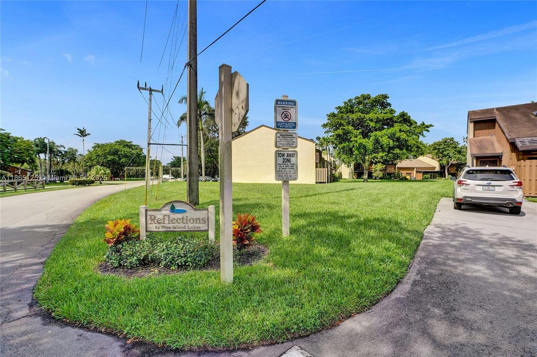 Active With Contract: $3,000 (3 beds, 2 baths, 1705 Square Feet)