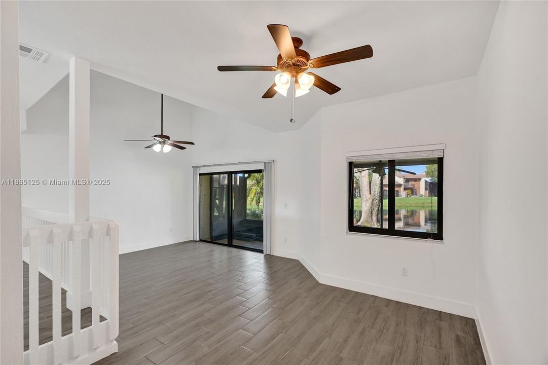 Active With Contract: $3,000 (3 beds, 2 baths, 1705 Square Feet)