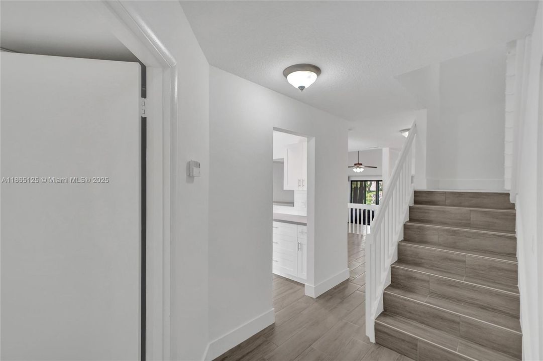 Active With Contract: $3,000 (3 beds, 2 baths, 1705 Square Feet)