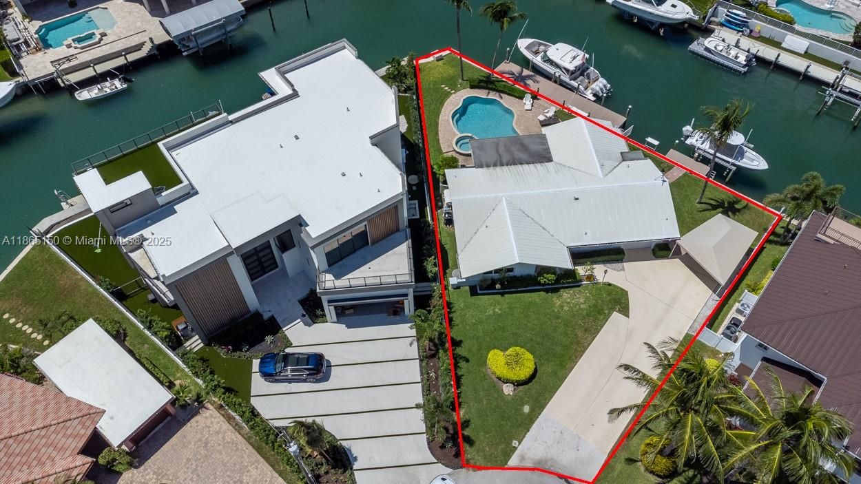 На продажу: $4,400,000 (3 спален, 2 ванн, 1476 Квадратных фут)