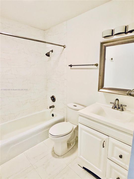 Под контрактом: $1,550 (1 спален, 1 ванн, 756 Квадратных фут)