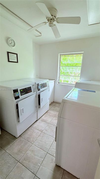 Под контрактом: $1,550 (1 спален, 1 ванн, 756 Квадратных фут)