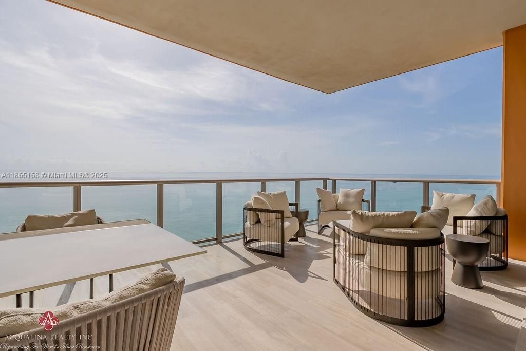 出租: $42,000 (4 贝兹, 6 浴室, 4609 平方英尺)