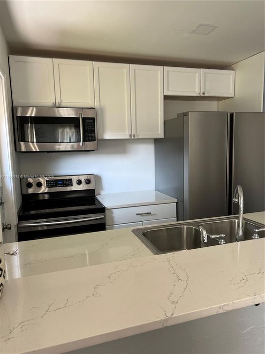 Recientemente alquilado: $2,500 (2 camas, 2 baños, 720 Pies cuadrados)