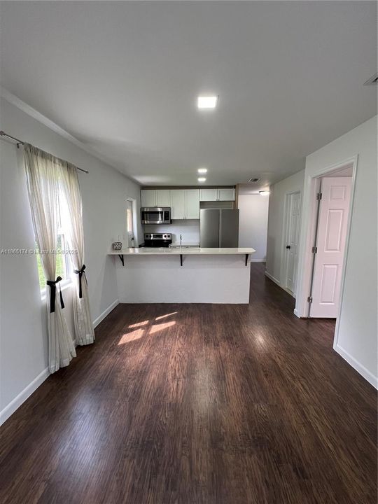 Recientemente alquilado: $2,500 (2 camas, 2 baños, 720 Pies cuadrados)